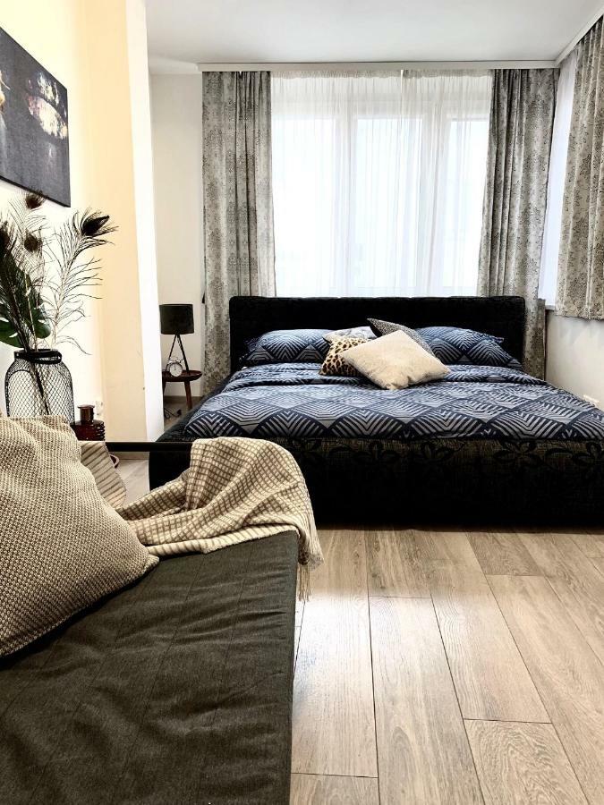 Oldtown Safari Lodge Братислава Экстерьер фото